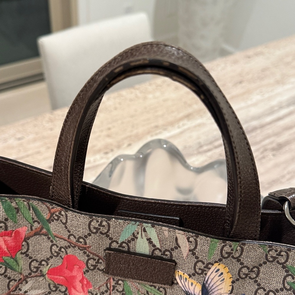 Gucci GG Supreme Monogram Tian Vertical Tote - Picture 3 of 11